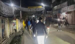 বিএনপির দুই গ্রুপের কোন্দল কুষ্টিয়া ৩ আসনে ধাওয়া পাল্টাধাওয়া বিএনপির দুই গ্রুপের কোন্দল কুষ্টিয়া-৩ আসনে ধাওয়া-পাল্টাধাওয়া