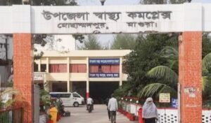 মাগুরায় চিকিৎসকের ওপর ভয়ঙ্কর সশস্ত্র হামলা মাগুরায় চিকিৎসকের ওপর ভয়ঙ্কর সশস্ত্র হামলা