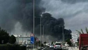 Bangladeshi Among Dead as Iranian Strikes Hit UAE Bangladeshi Among Dead as Iranian Strikes Hit UAE
