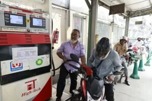 Dhaka Freezes Fuel Prices Amid Global Volatility Dhaka Freezes Fuel Prices Amid Global Volatility