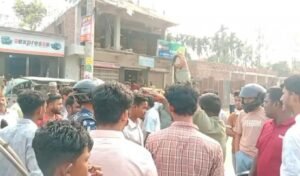 Fuel Shortage Sparks Road Block in Gaibandha Fuel Shortage Sparks Road Block in Gaibandha