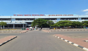 Shah Amanat Sees 174 Flights Cancelled Shah Amanat Sees 174 Flights Cancelled