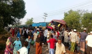 Two Gatekeepers Suspended After Comilla Crash Two Gatekeepers Suspended After Comilla Crash