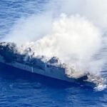 ইরানি সাবমেরিনসহ ১৭টি যুদ্ধজাহাজ ধ্বংস করেছে মার্কিন যুক্তরাষ্ট্র US Destroys 17 Iranian Warships Including Submarine