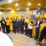 সান লাইফের শততম অফিস উদযাপন Sun Life Reaches 100-Office Milestone