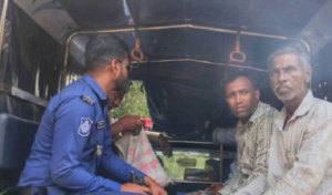 সিলেটে সরকারি সড়ক ইট লুটের ঘটনায় যুব জামায়াত নেতাসহ আটক ছয়জন সিলেটে সরকারি সড়ক ইট লুটের ঘটনায় যুব জামায়াত নেতাসহ আটক ছয়জন