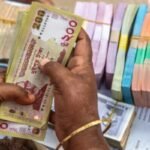 জ্বালানি শকের মোকাবেলায় টাকার ধীর অবমূল্যায়ন নীতি Bangladesh Bank Permits Controlled Taka Depreciation