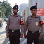 পুলিশের পোশাক বদলে ৭৬ কোটি ফের পরিবর্তনের দাবি New Police Uniform Demand After Millions Spent on Change