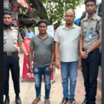 সিংগাইরে মাদকবিরোধী অভিযানে ৮ হাজার ইয়াবাসহ দুই ব্যবসায়ী গ্রেপ্তার Manikganj Narcotics Control Department Seizes Eight Thousand Yaba Tablets