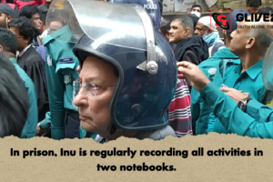 In prison, Inu is regularly recording all activities in two notebooks.