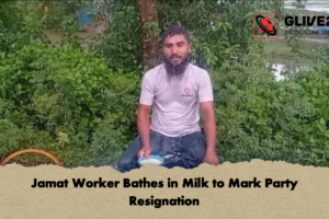 Jamat Worker Bathes in Milk to Mark Party Resignation