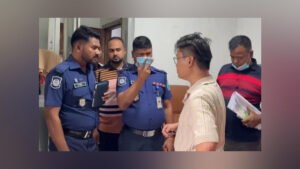 Chinese Official Tied Up as Robbers Steal Tk70 Lakh