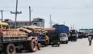 Severe Traffic Gridlock Brings 10km of Dhaka-Sylhet Highway to Standstill