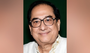 ‘Ke Prothom Kachhe Eshechhi’— Remembering Legendary Lyricist Pulak Banerjee