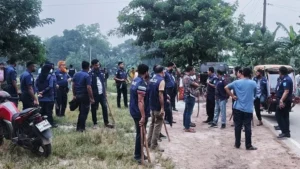 Firearms and Spears Used in Violent Narayanganj Turf War