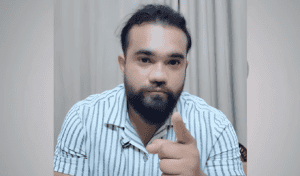 Rumi Announces Departure from the Country, Tells Everyone ‘Take Care’